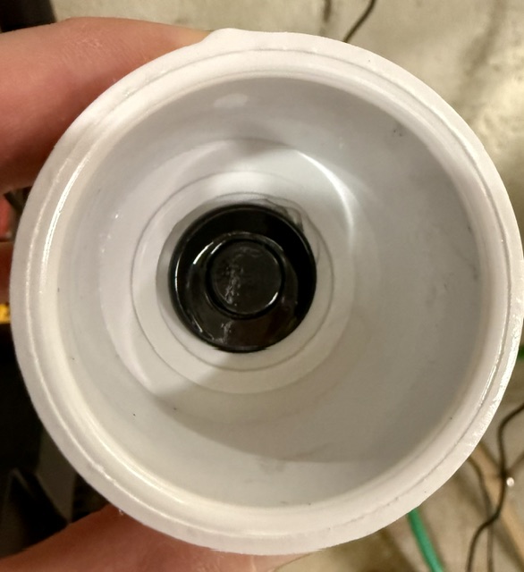 Sensor recessed at the top of the pipe bore